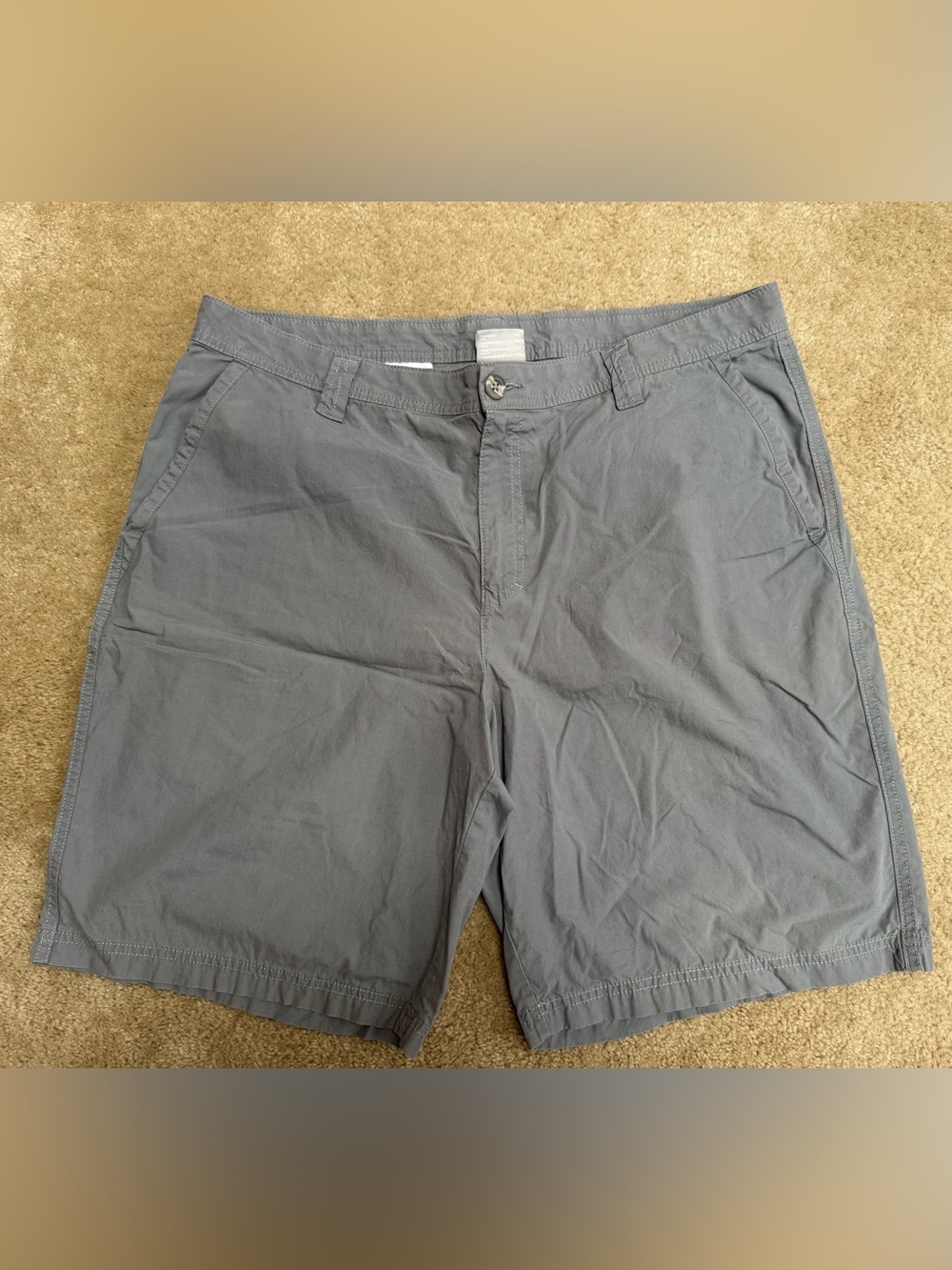 Men's Classic Columbia Sz 38 Gray Casual Shorts